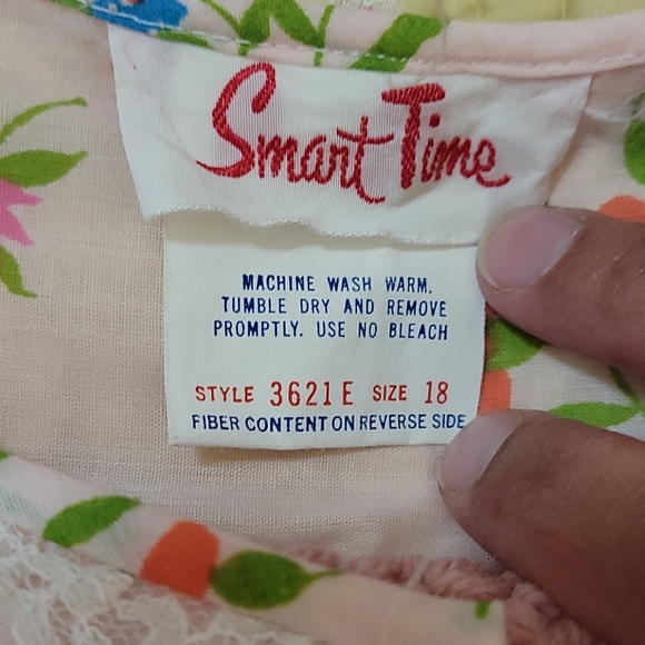 Smartime Pink Floral Lightweight Robe!!! - Picture 8 of 9